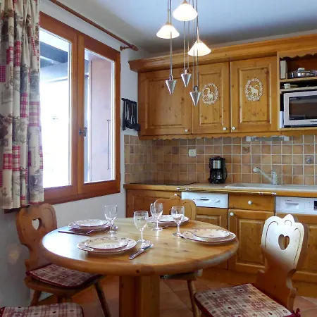 Apartment Le Plan Des Reines By Interhome *