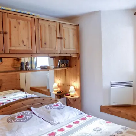 Apartment Le Plan Des Reines By Interhome Chamonix